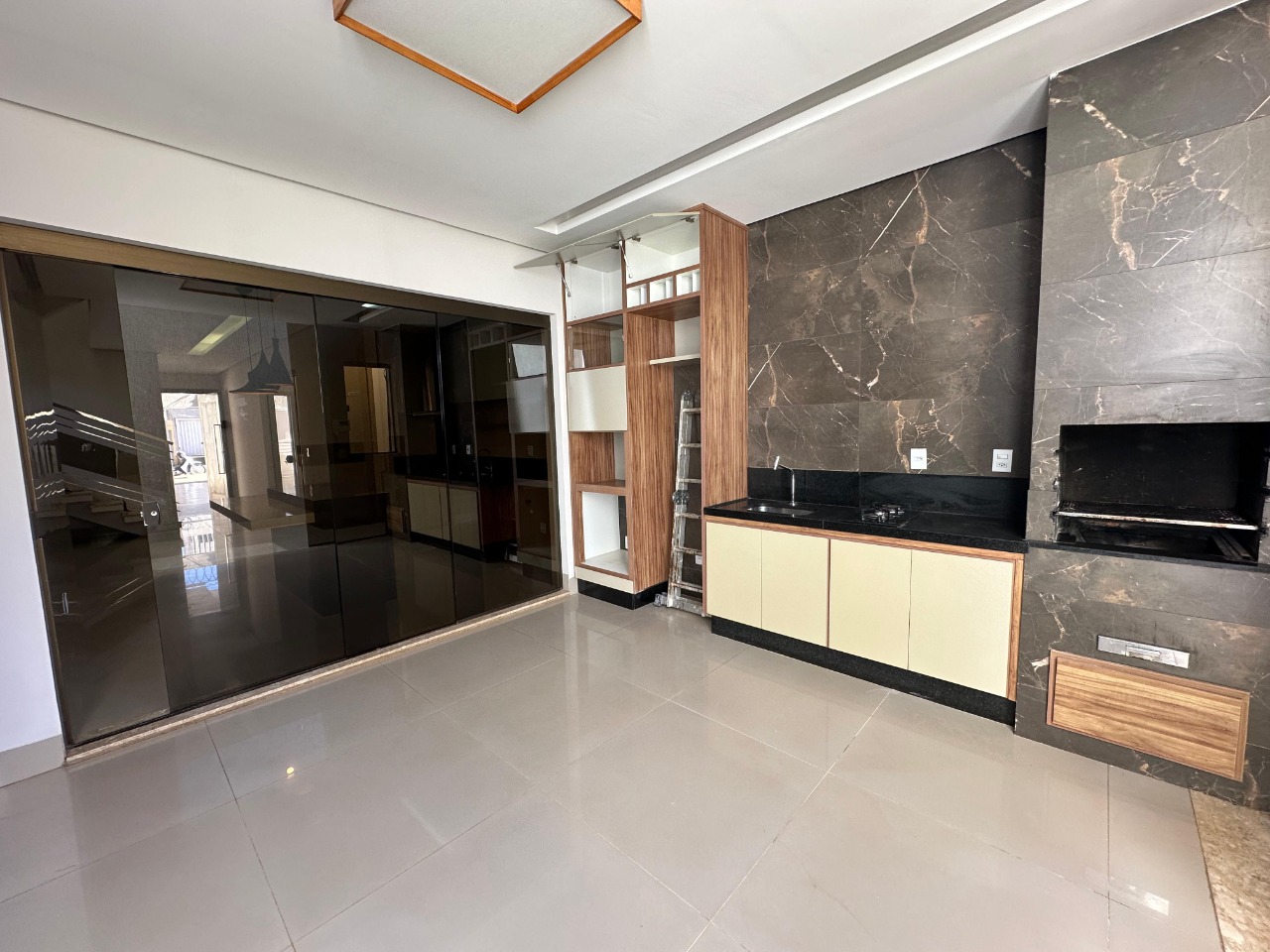 Casa 4 quartos para aluguel Belvedere 200m² Montes Claros MG: rea gourmet