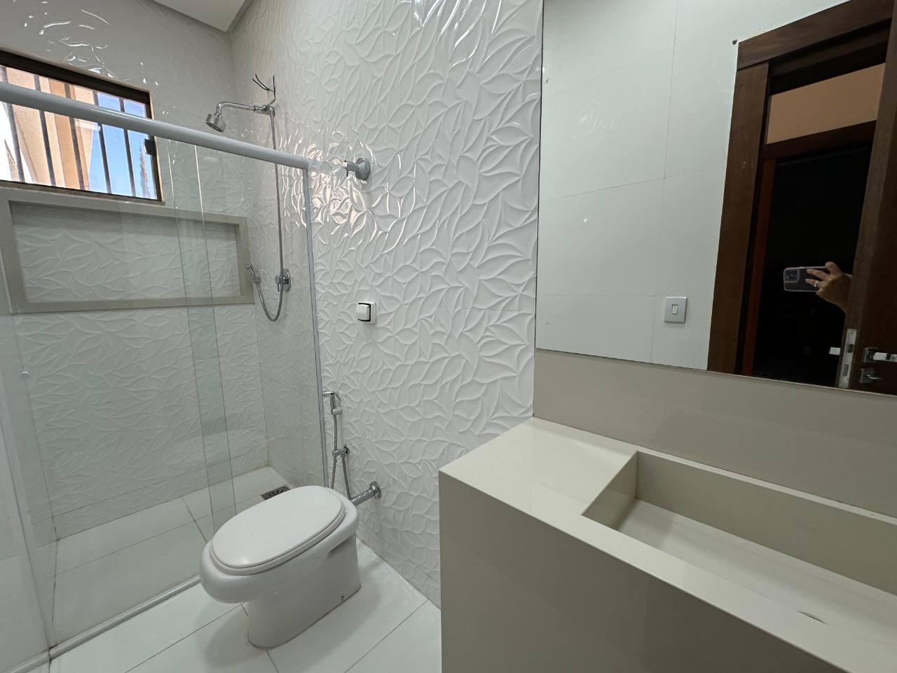 Casa 4 quartos para aluguel Belvedere 200m² Montes Claros MG: Banheiro social