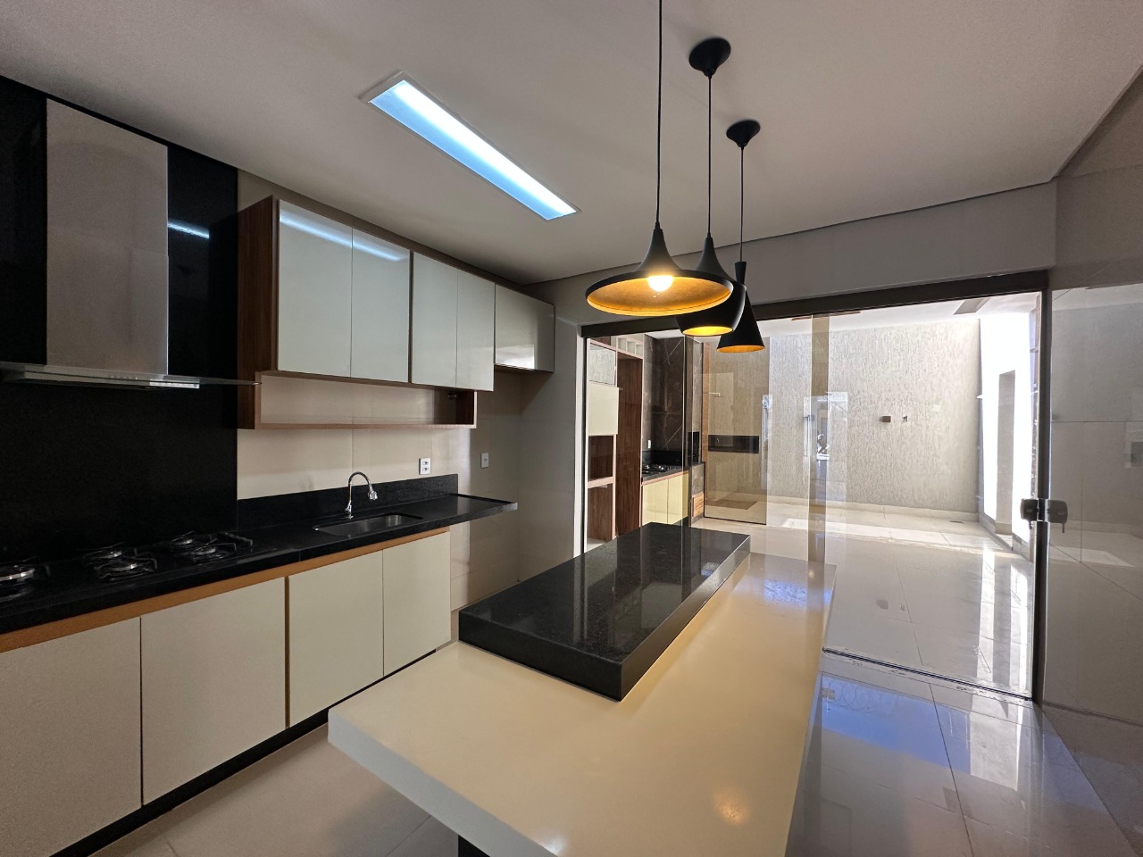 Casa 4 quartos para aluguel Belvedere 200m² Montes Claros MG: Cozinha