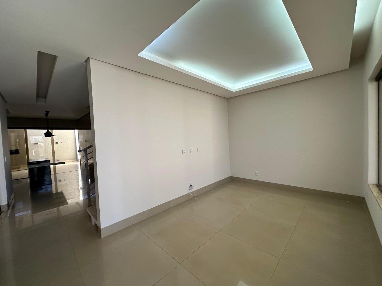 Casa 4 quartos para aluguel Belvedere 200m² Montes Claros MG: Sala