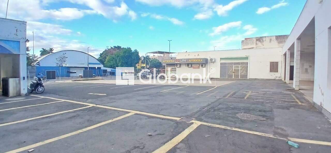 Loja à venda Centro 707,98m² Montes Claros MG: rea externa..