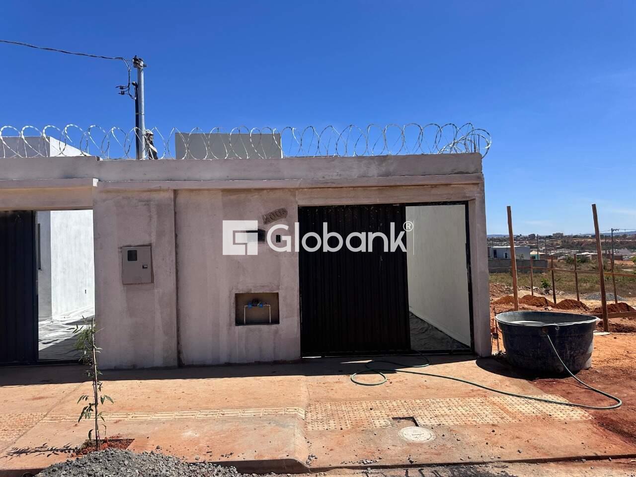 Casa 2 quartos à venda Jardim Olímpico 45m² Montes Claros MG: 