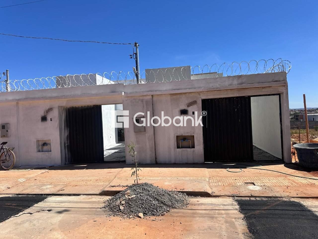 Casa 2 quartos à venda Jardim Olímpico 45m² Montes Claros MG: 