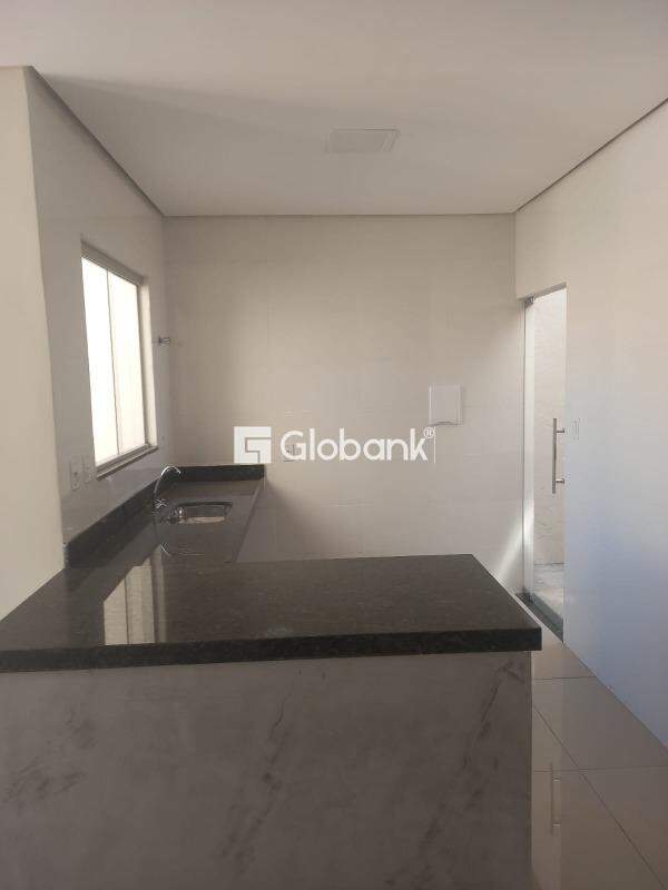 Casa 3 quartos à venda Alterosas 70m² Montes Claros MG: 