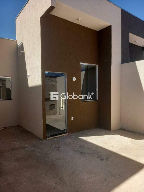 Casa 3 quartos à venda Alterosas 70m² Montes Claros MG: 
