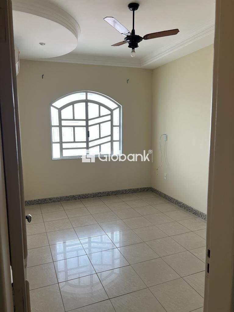 Casa 5 quartos à venda Augusta Mota 240m² Montes Claros MG: 