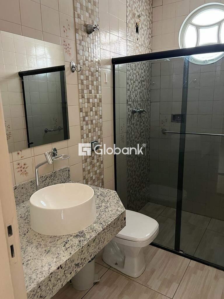 Casa 5 quartos à venda Augusta Mota 240m² Montes Claros MG: 