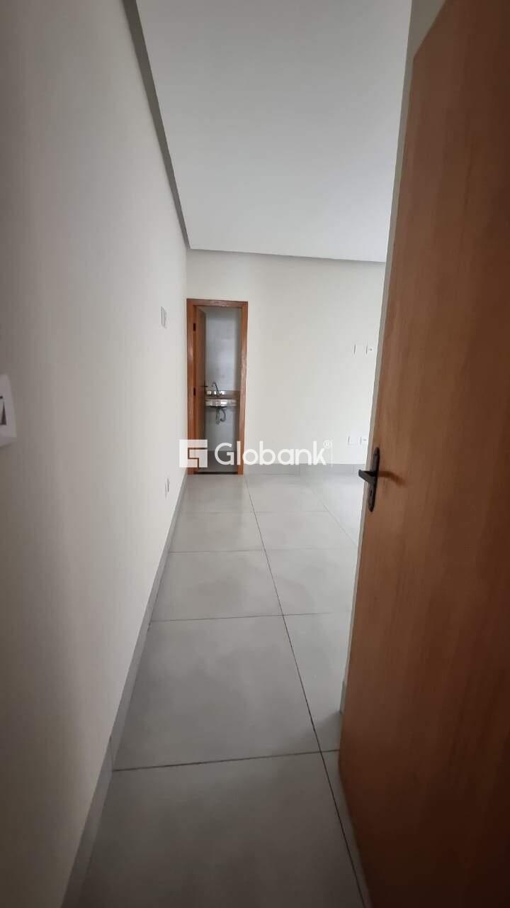 Casa 3 quartos à venda Jardim Olímpico 76,5m² Montes Claros MG: 