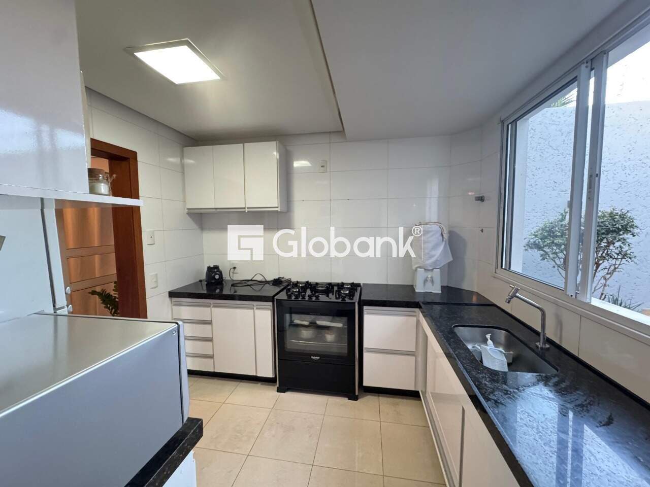 Casa 3 quartos à venda Ibituruna 0m² Montes Claros MG: 