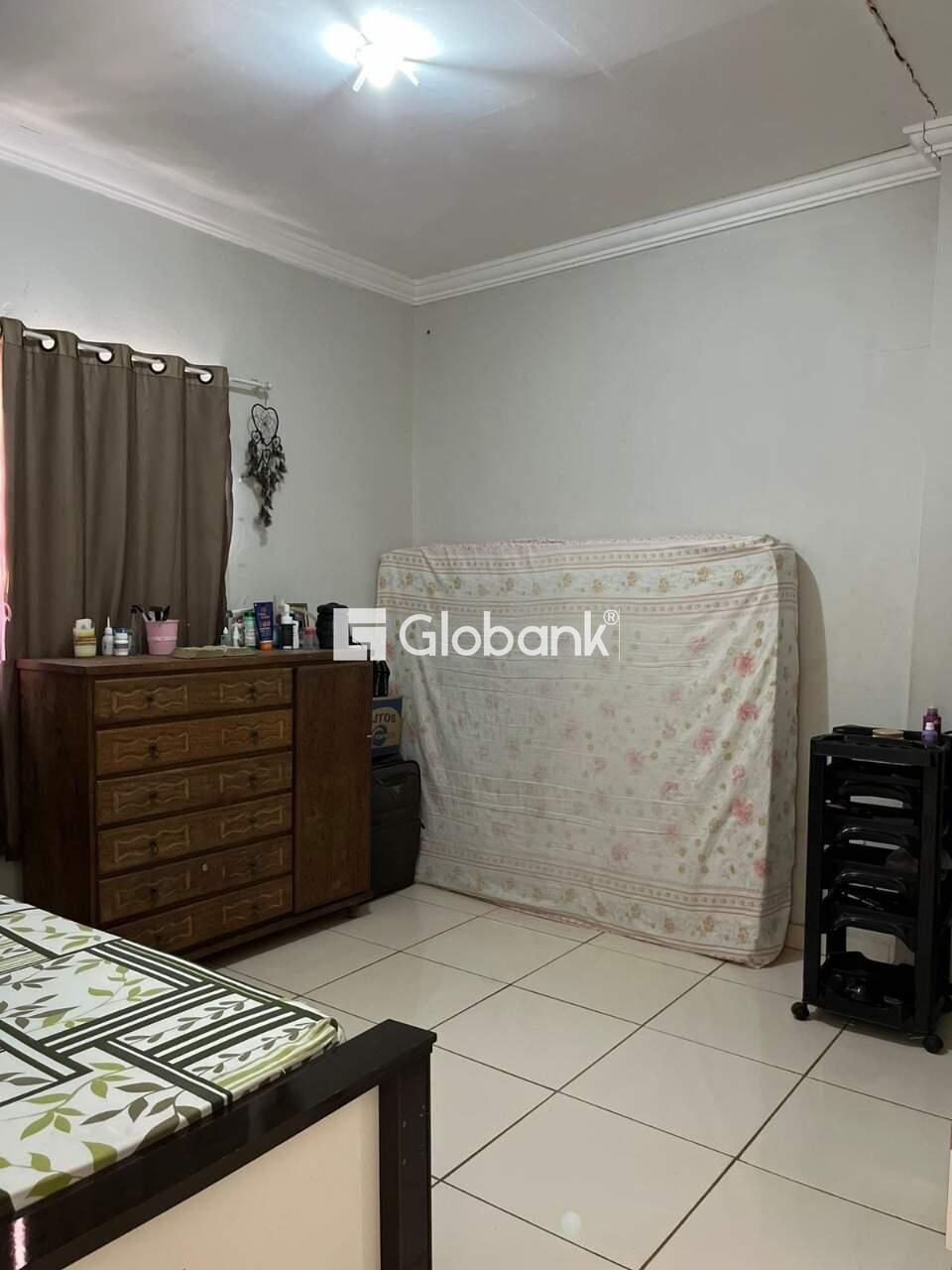 Casa 3 quartos à venda Maracanã 180m² Montes Claros MG: 