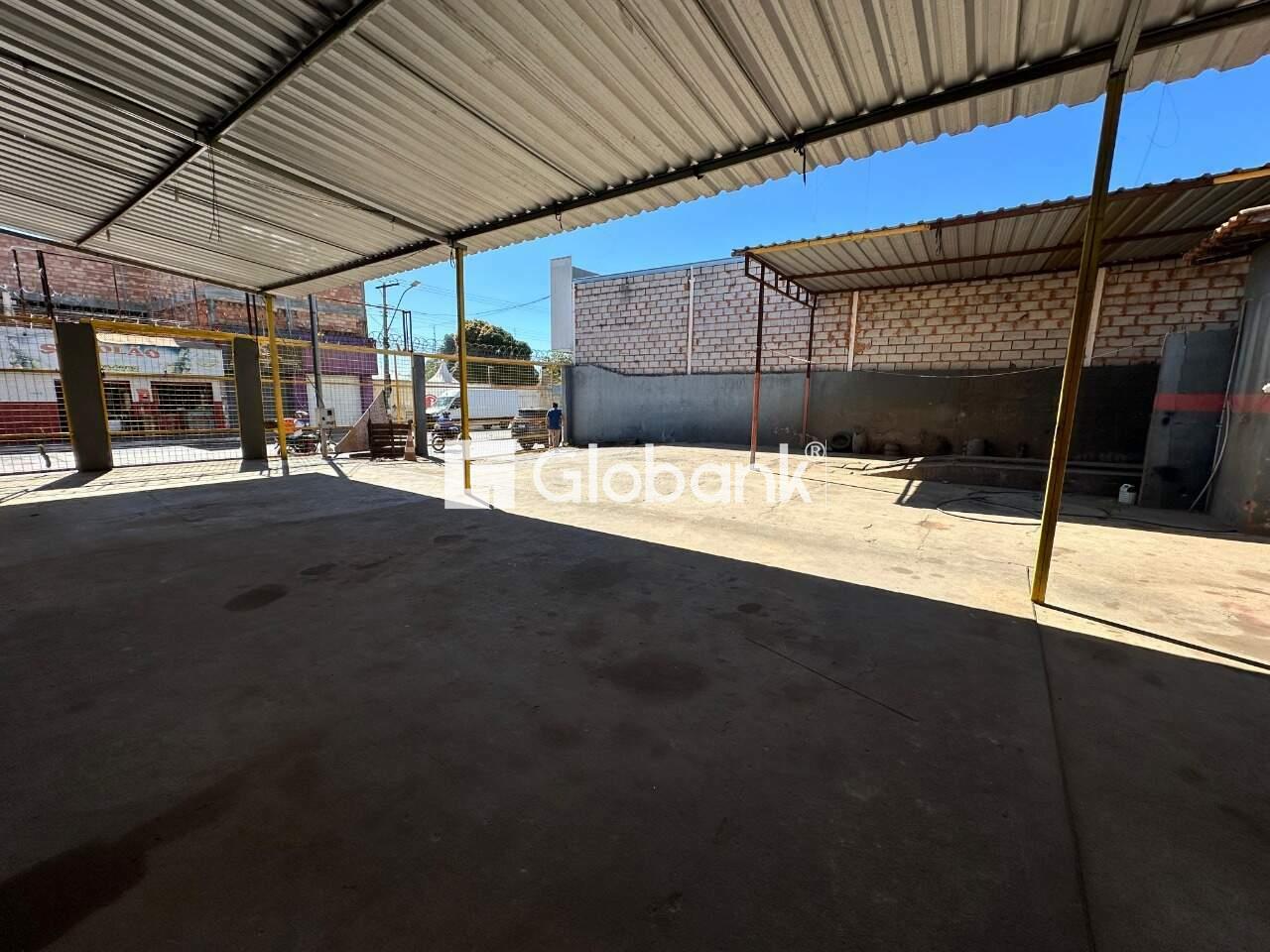 Galpão para aluguel Alto São João 340m² Montes Claros MG: 