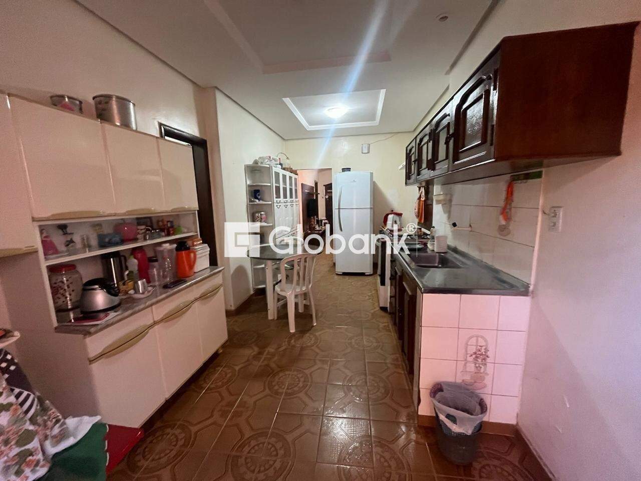 Casa 6 quartos à venda Cintra 250m² Montes Claros MG: COZINHA  CASA T RREO