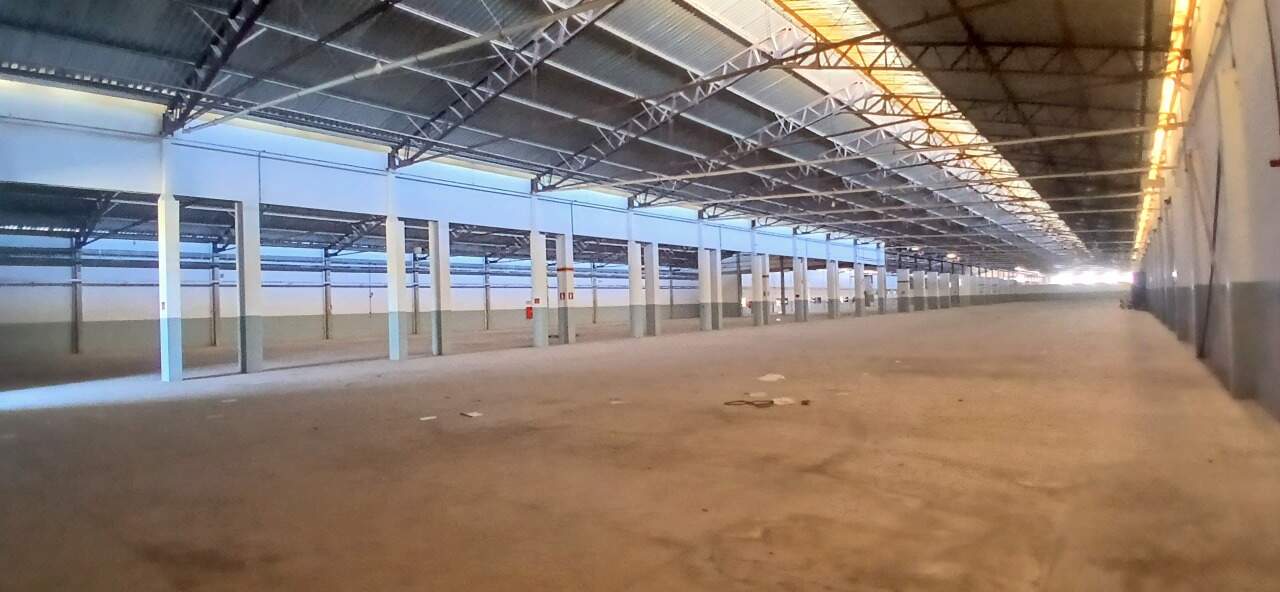 Galpão para aluguel Distrito Industrial 2.542m² Montes Claros MG: Interior.