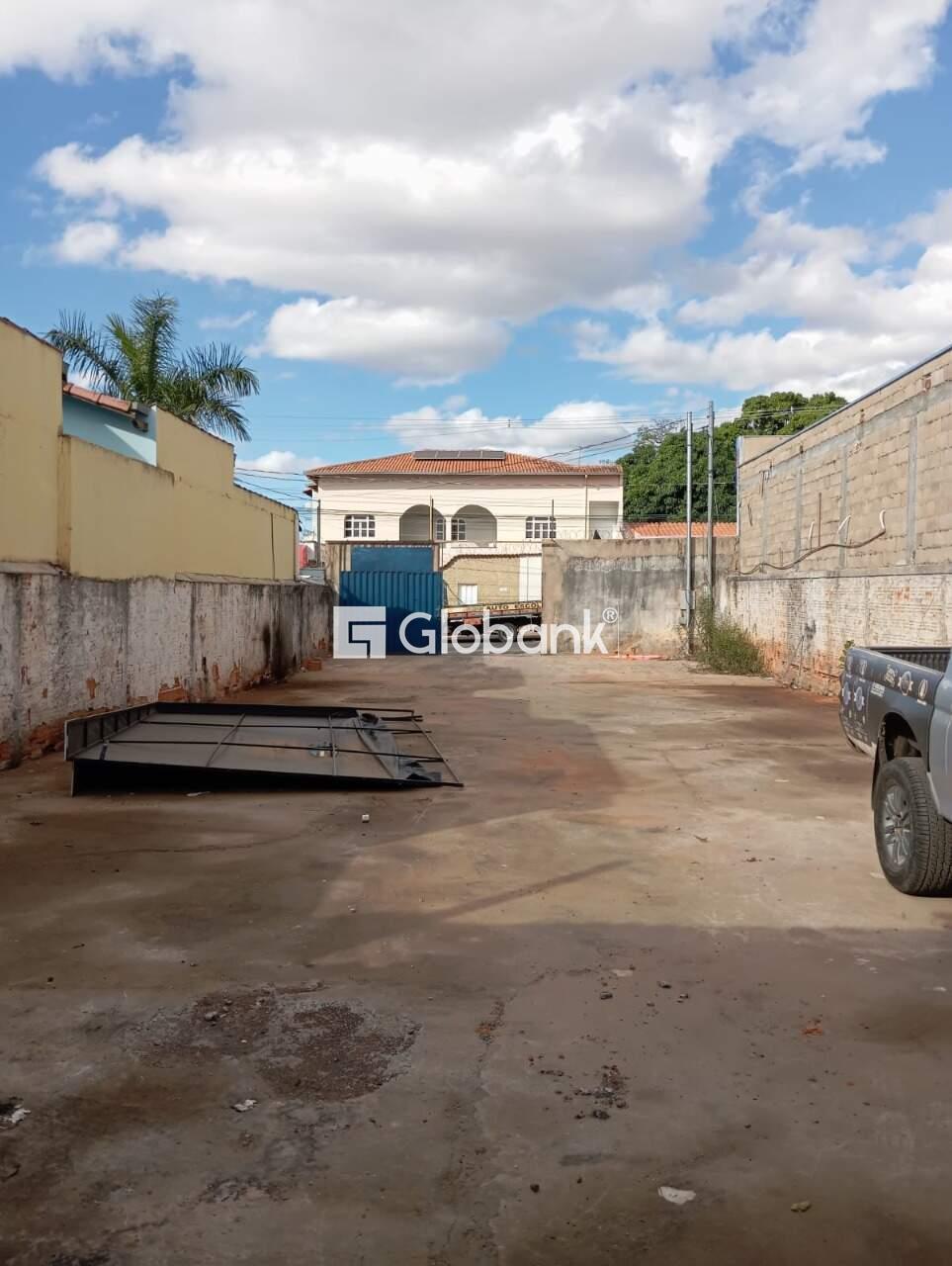 Terreno para aluguel Maracanã 0m² Montes Claros MG: 