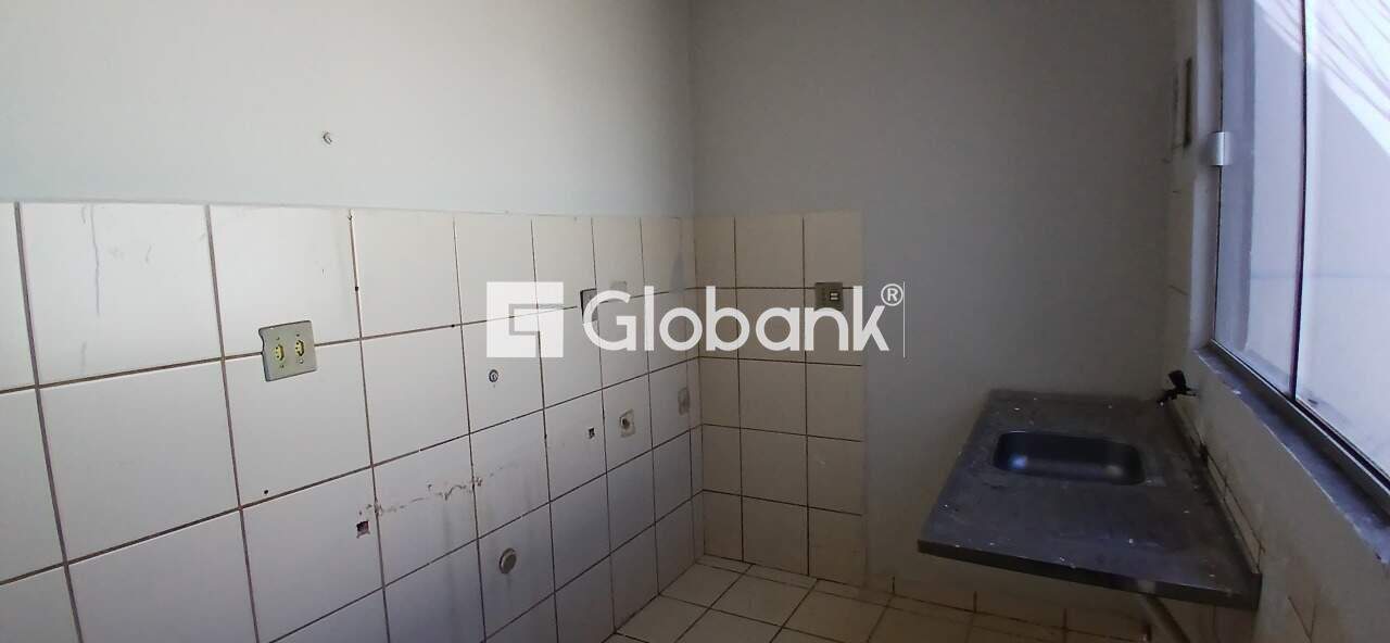 Casa 3 quartos à venda Loteamento Recanto das Águas 55m² Montes Claros MG: Cozinha