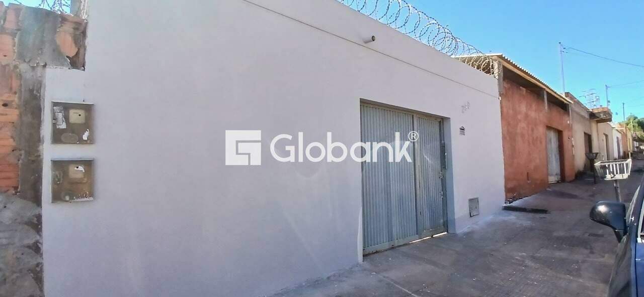 Casa 3 quartos à venda Loteamento Recanto das Águas 55m² Montes Claros MG: Fachada