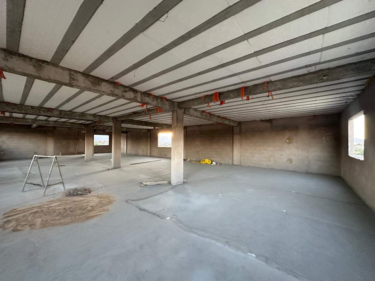 Prédio para aluguel Maracanã 1.152m² Montes Claros MG: Primeiro andar