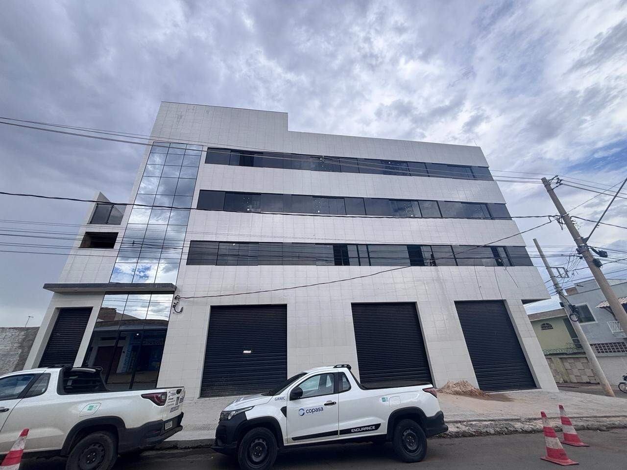 Prédio para aluguel Maracanã 1.152m² Montes Claros MG: Fachada