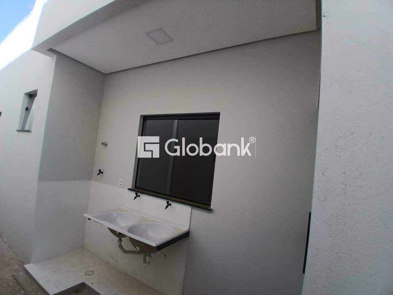 Casa 3 quartos à venda Santo Inácio 83m² Montes Claros MG: rea De Servi o