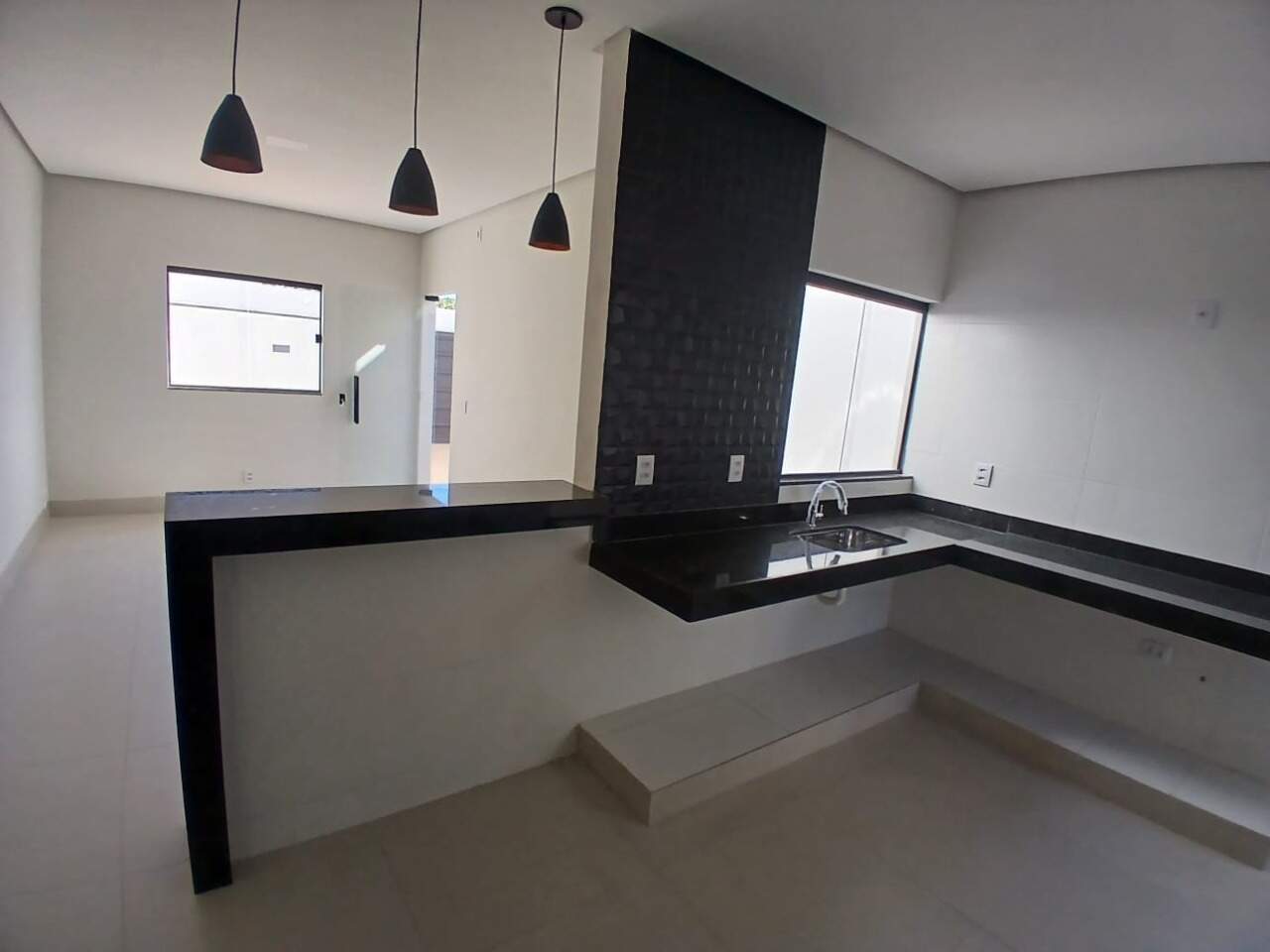 Casa 3 quartos à venda Santo Inácio 83m² Montes Claros MG: Cozinha