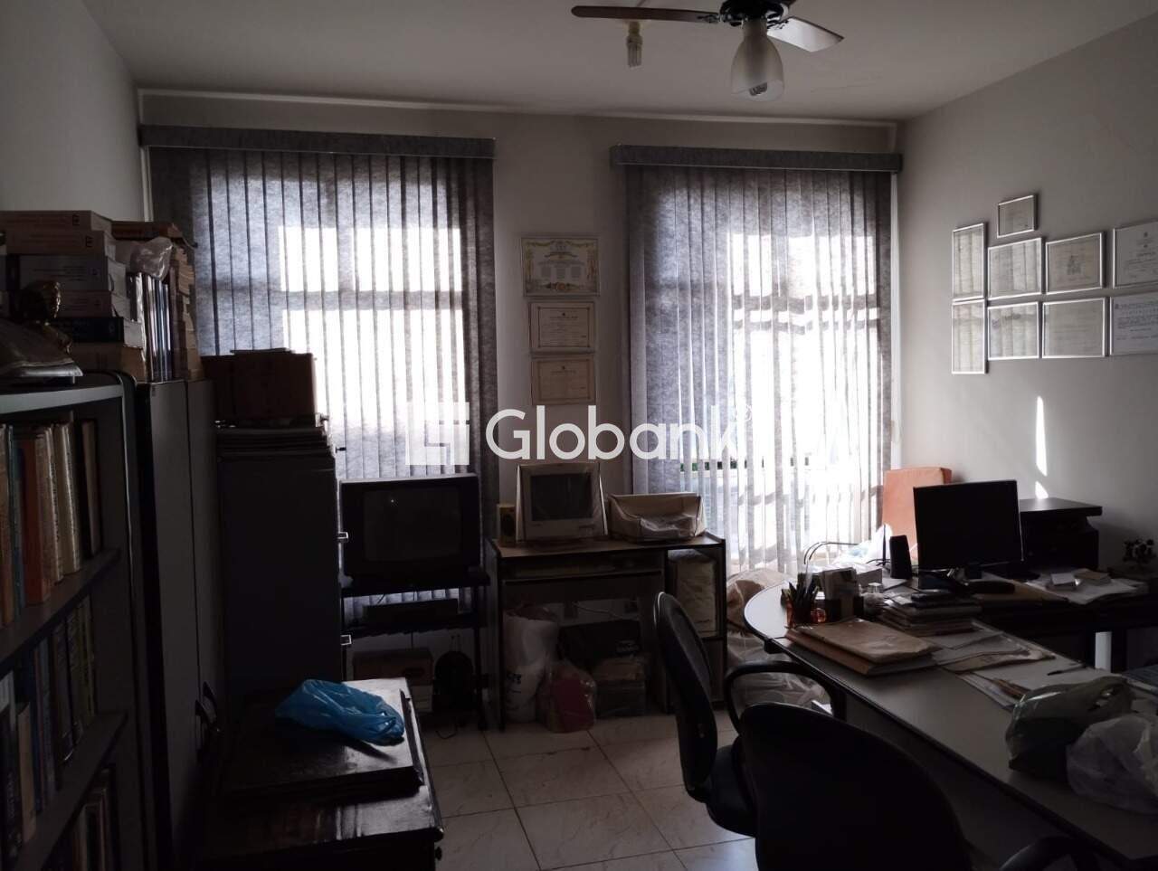 Sala comercial à venda Centro 0m² Montes Claros MG: 