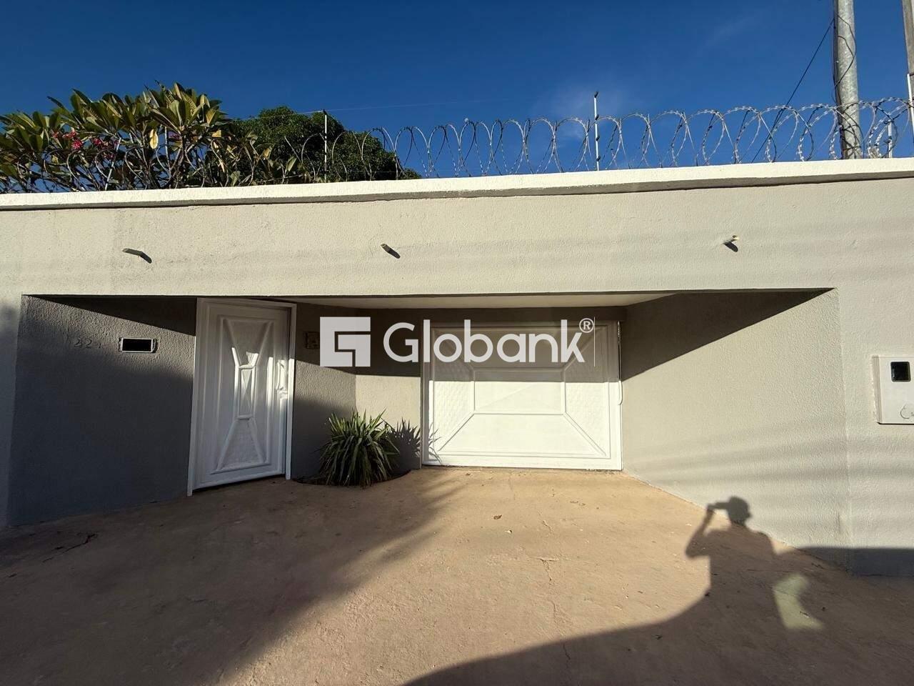 Casa 4 quartos à venda Vila Exposição 200m² Montes Claros MG: 