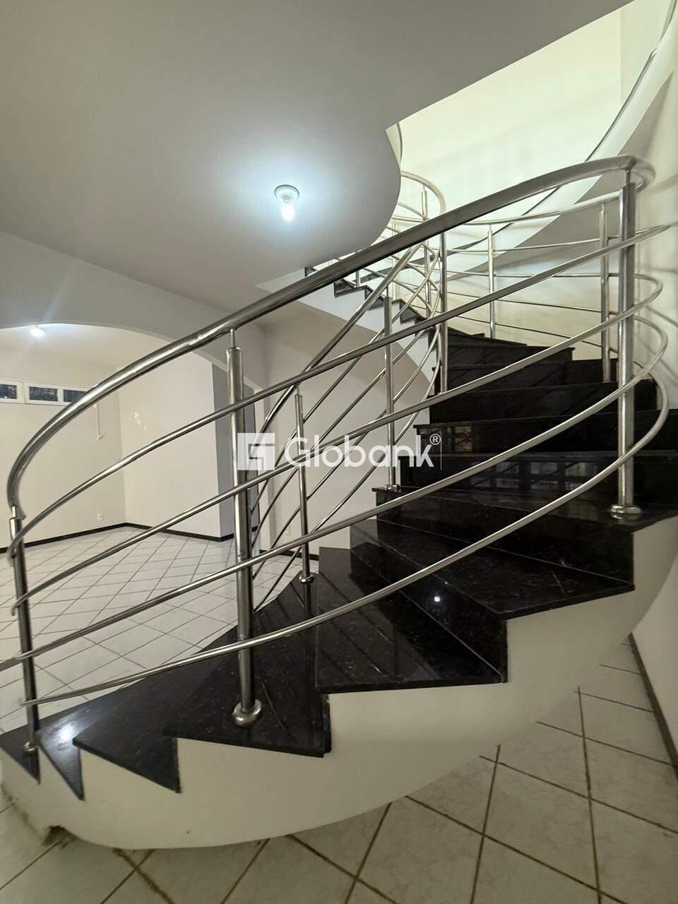 Casa 4 quartos à venda Vila Exposição 200m² Montes Claros MG: 