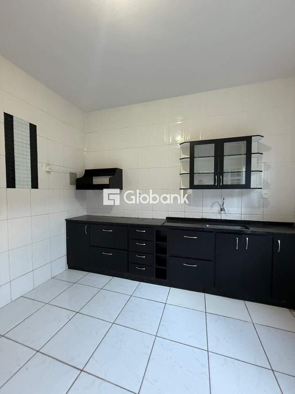 Casa 4 quartos à venda Vila Exposição 200m² Montes Claros MG: 