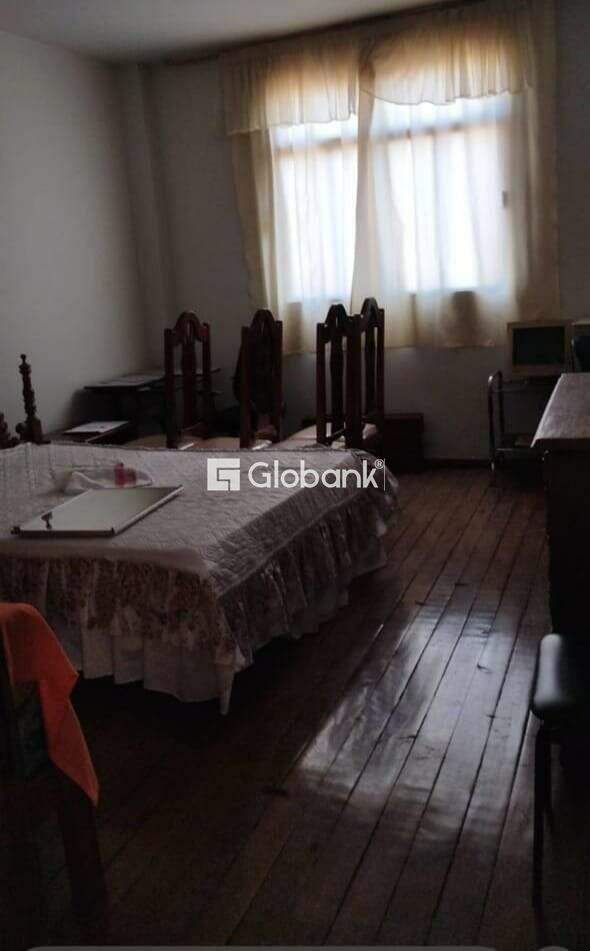 Casa 3 quartos para aluguel Centro 0m² Montes Claros MG: