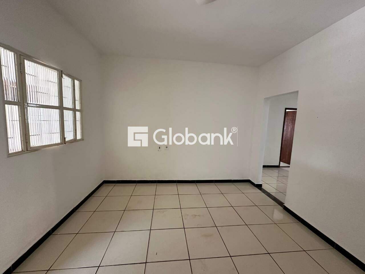 Casa 3 quartos para aluguel Jardim Primavera 120m² Montes Claros MG: Sala