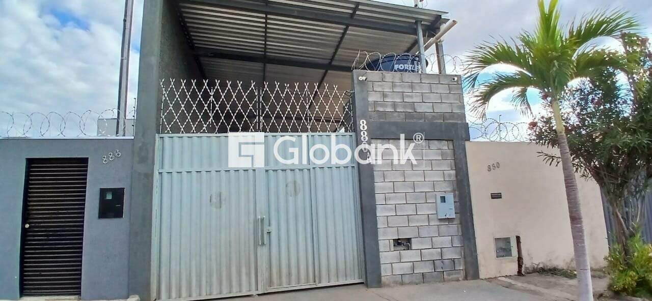Galpão para aluguel Santo Inácio 240m² Montes Claros MG: Fachada