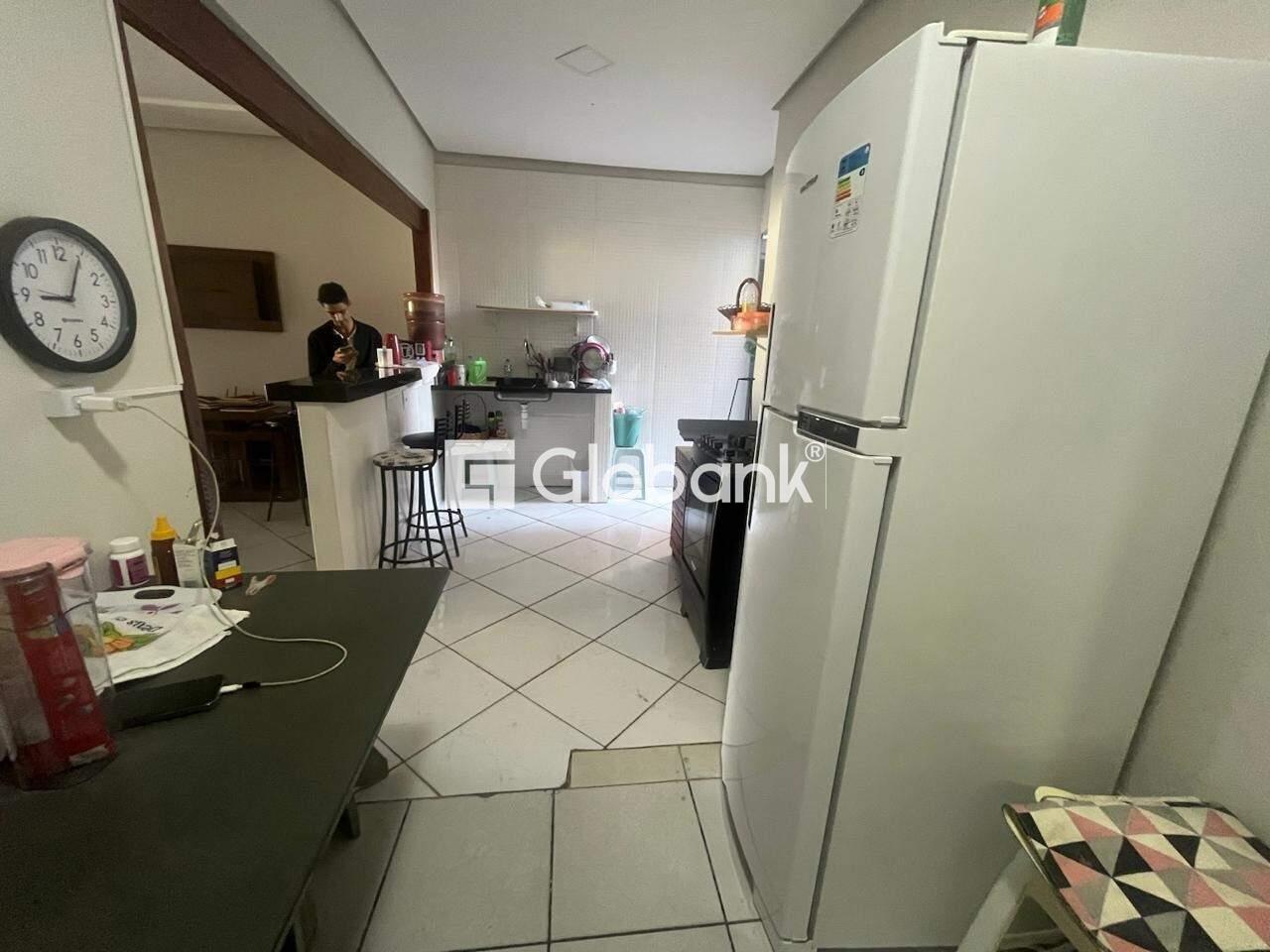 Casa 2 quartos à venda Jardim São Geraldo 180m² Montes Claros MG: Cozinha