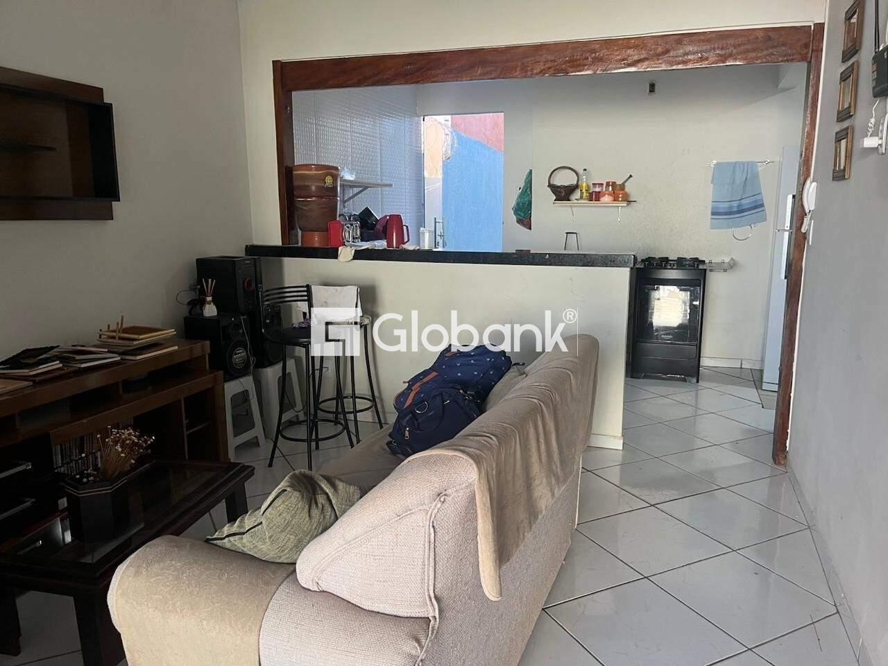 Casa 2 quartos à venda Jardim São Geraldo 180m² Montes Claros MG: Sala