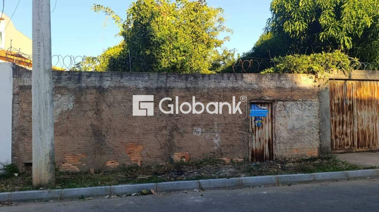 Terreno à venda Morada do Sol 0m² Montes Claros MG: 