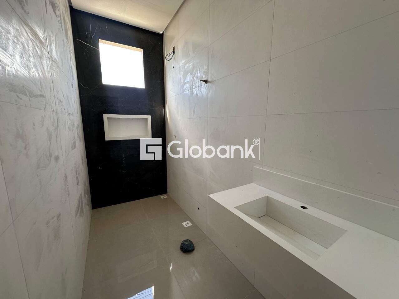 Casa 3 quartos à venda Jardim Olímpico 63m² Montes Claros MG: Banheiro social
