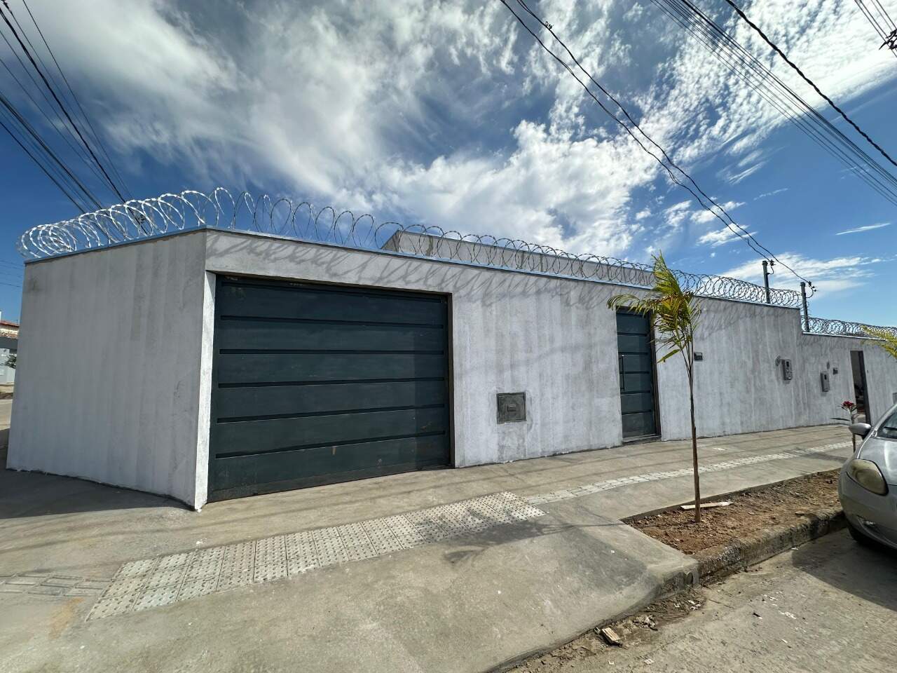Casa 3 quartos à venda Jardim Olímpico 63m² Montes Claros MG: Fachada