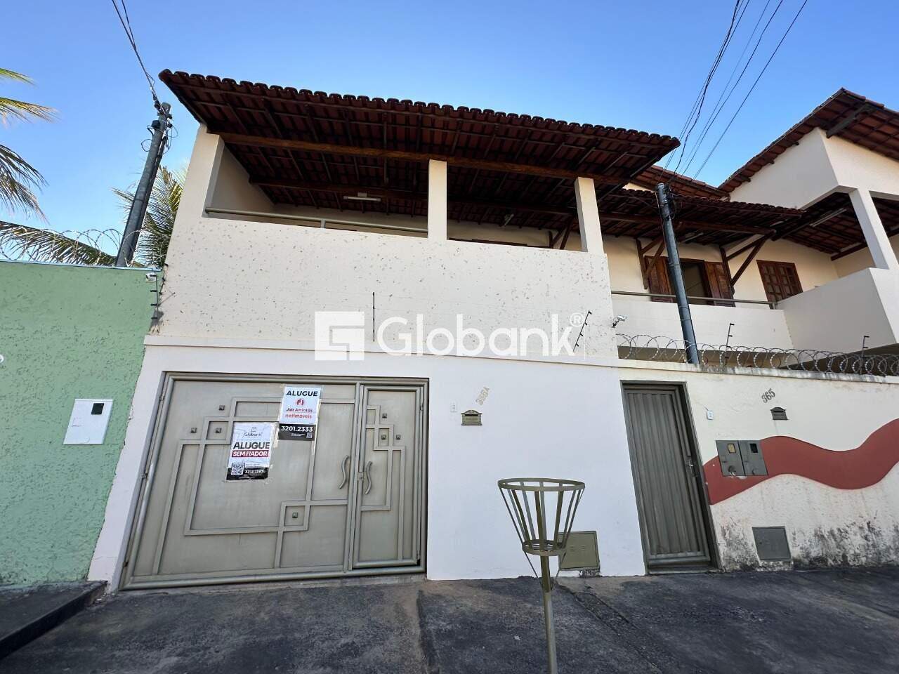 Casa 3 quartos para aluguel Vila Mauricéia 180m² Montes Claros MG: Fachada