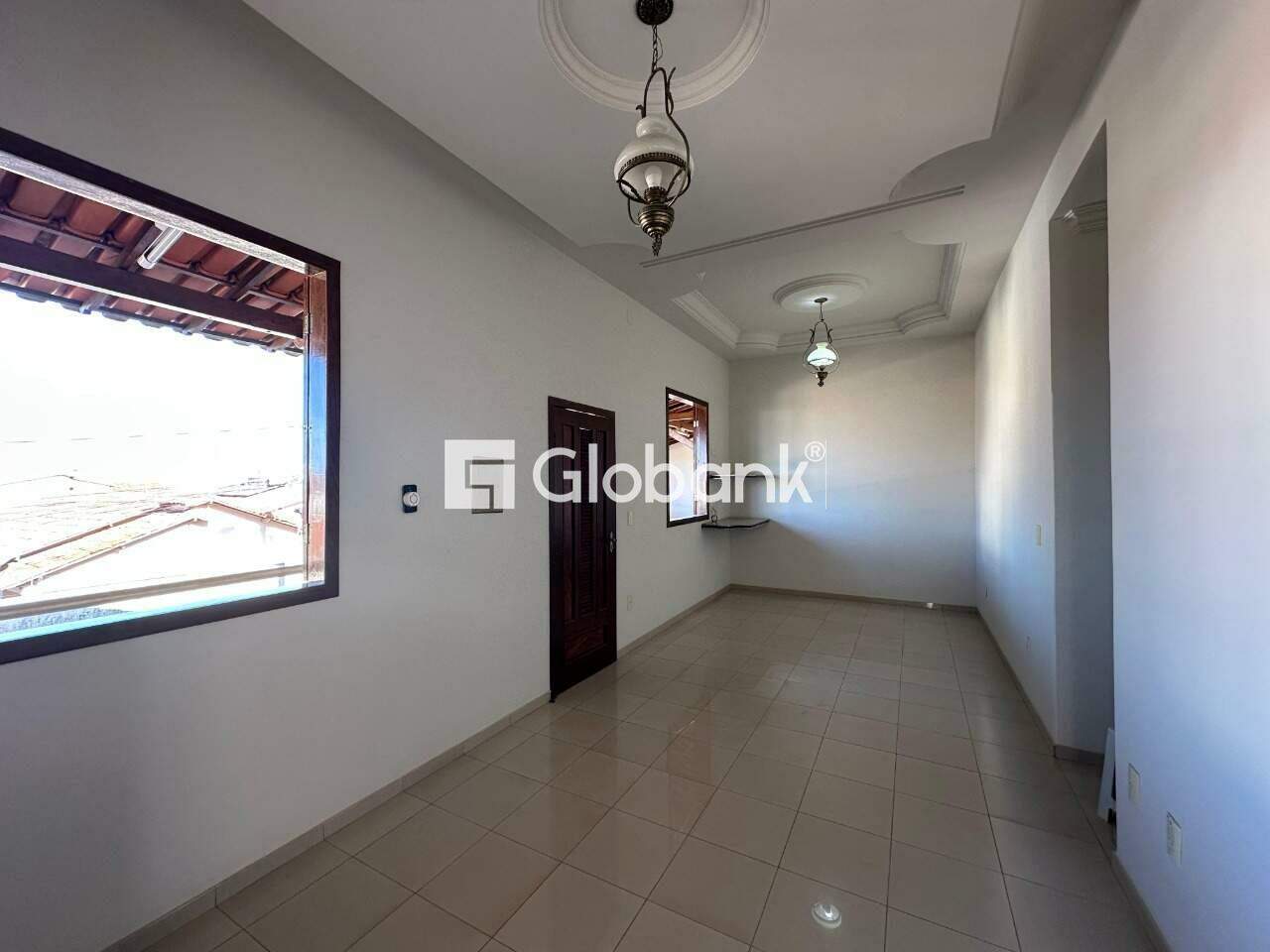 Casa 3 quartos para aluguel Vila Mauricéia 180m² Montes Claros MG: Sala