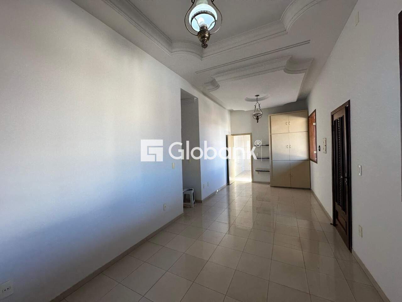 Casa 3 quartos para aluguel Vila Mauricéia 180m² Montes Claros MG: Sala