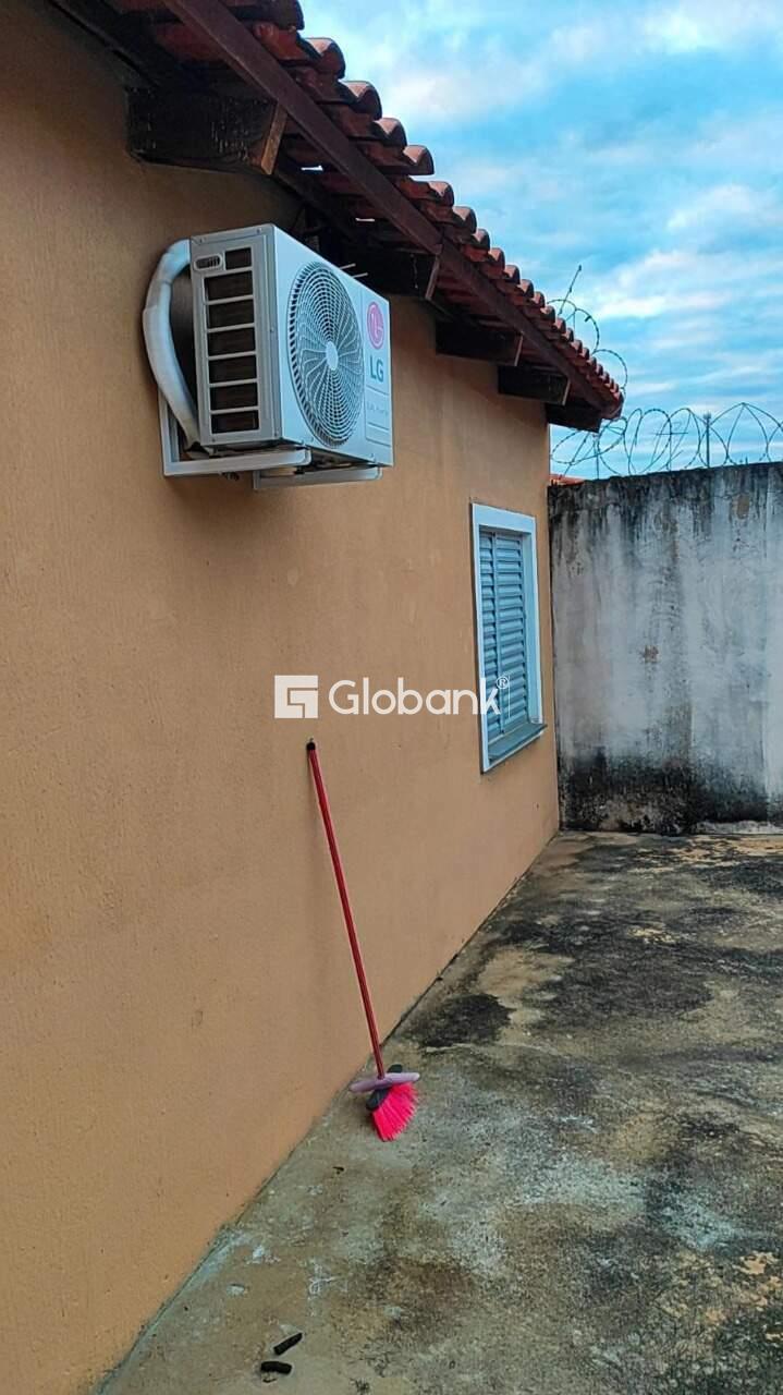 Casa 3 quartos à venda Loteamento Novo Jaraguá 0m² Montes Claros MG: 