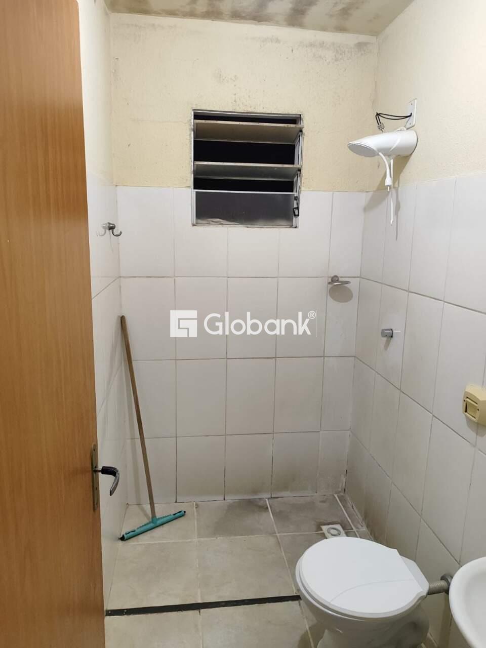 Casa 3 quartos à venda Loteamento Novo Jaraguá 0m² Montes Claros MG: 