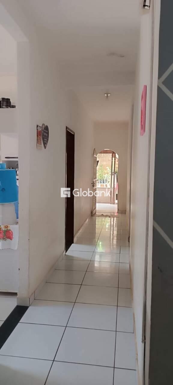 Casa 3 quartos à venda Vila Sion 0m² Montes Claros MG: 