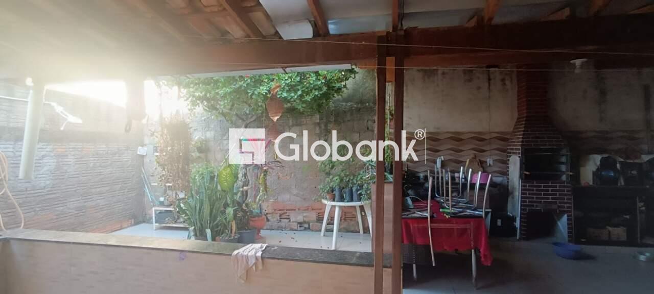 Casa 3 quartos à venda Vila Sion 0m² Montes Claros MG: 