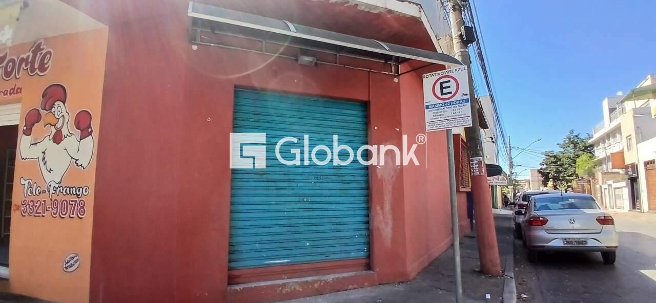 Ponto comercial para aluguel Centro 31m² Montes Claros MG: Fachada