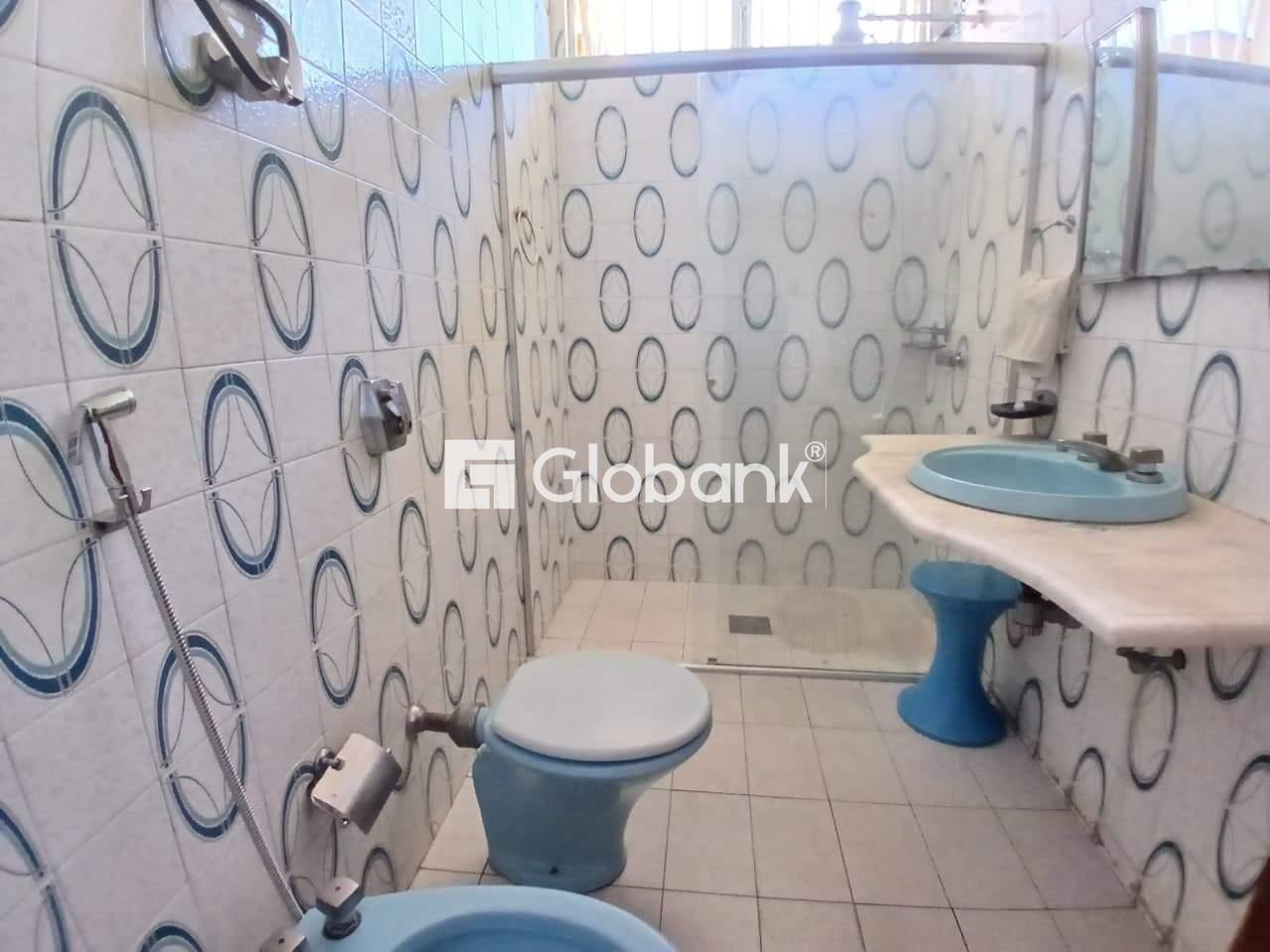 Casa 5 quartos para aluguel Centro 600m² Montes Claros MG: Banheiro social