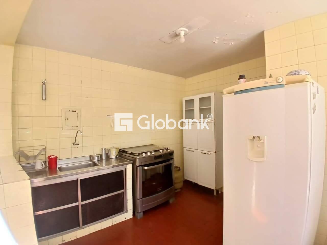 Casa 5 quartos para aluguel Centro 600m² Montes Claros MG: Cozinha externa