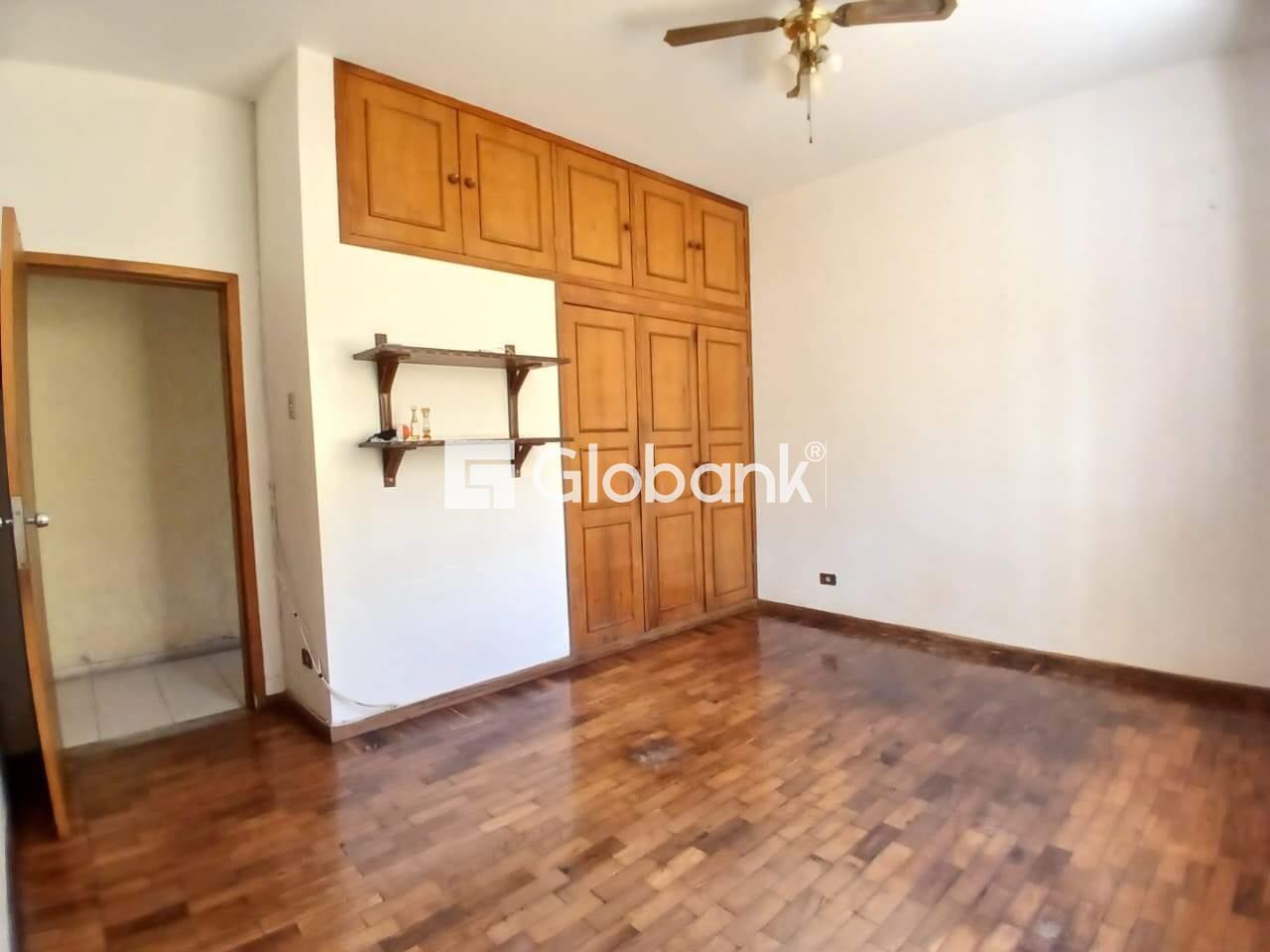 Casa 5 quartos para aluguel Centro 600m² Montes Claros MG: Quarto