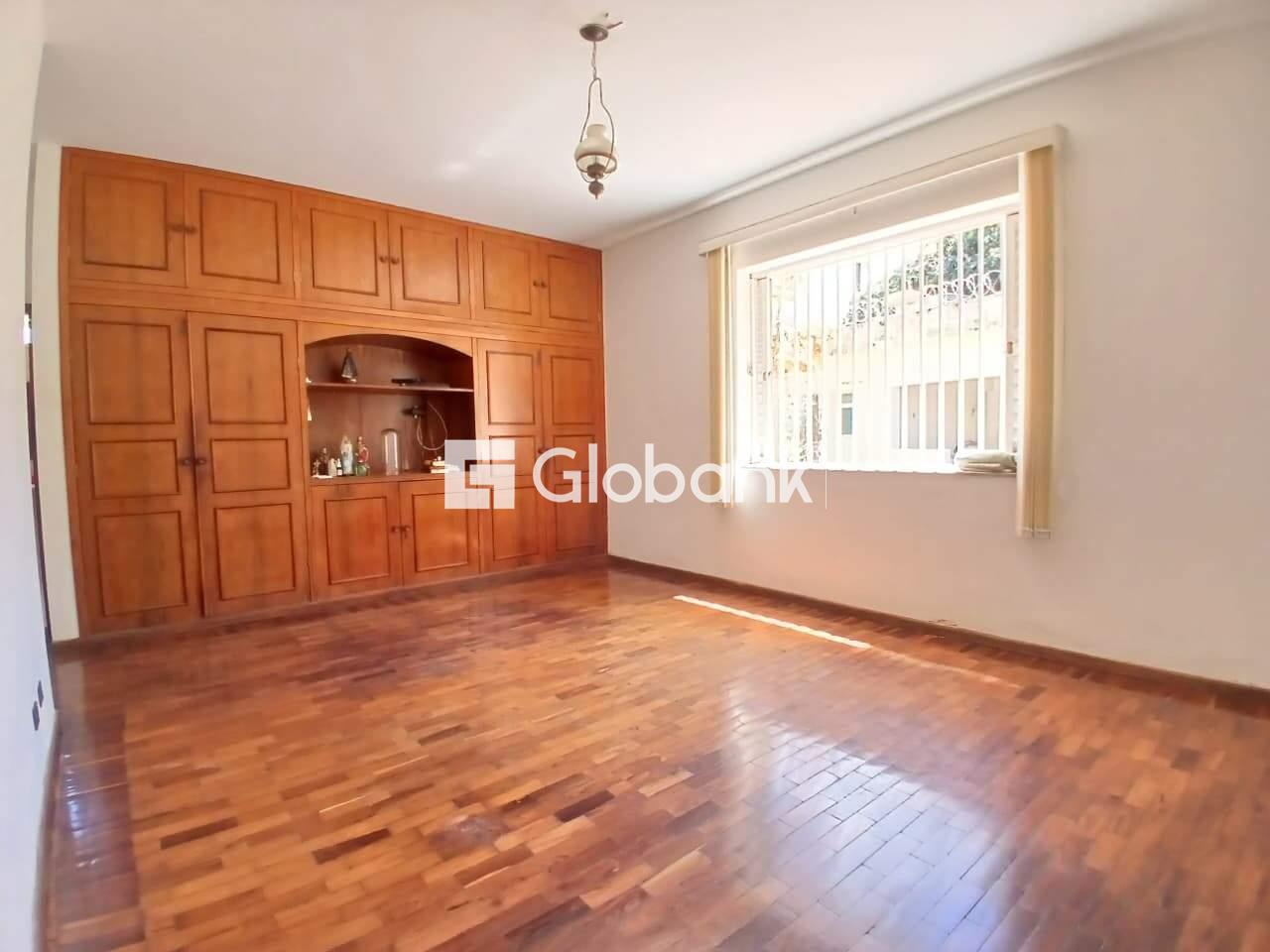 Casa 5 quartos para aluguel Centro 600m² Montes Claros MG: Suite