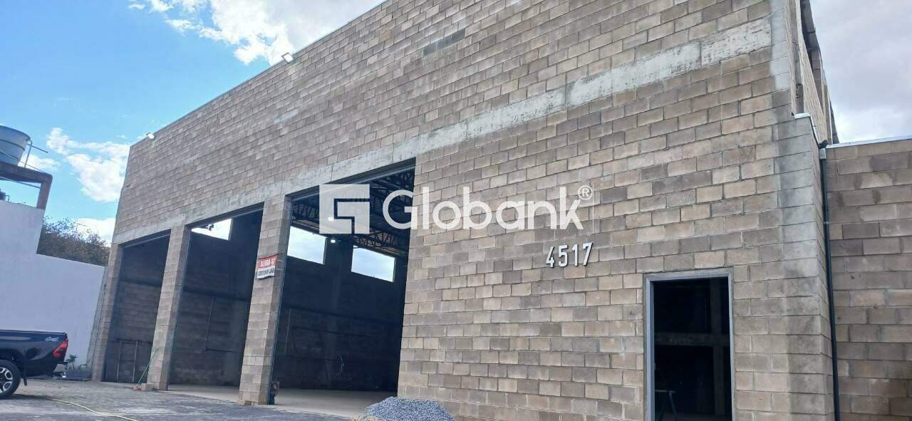 Galpão para aluguel Santa Rafaela 770m² Montes Claros MG: frente..
