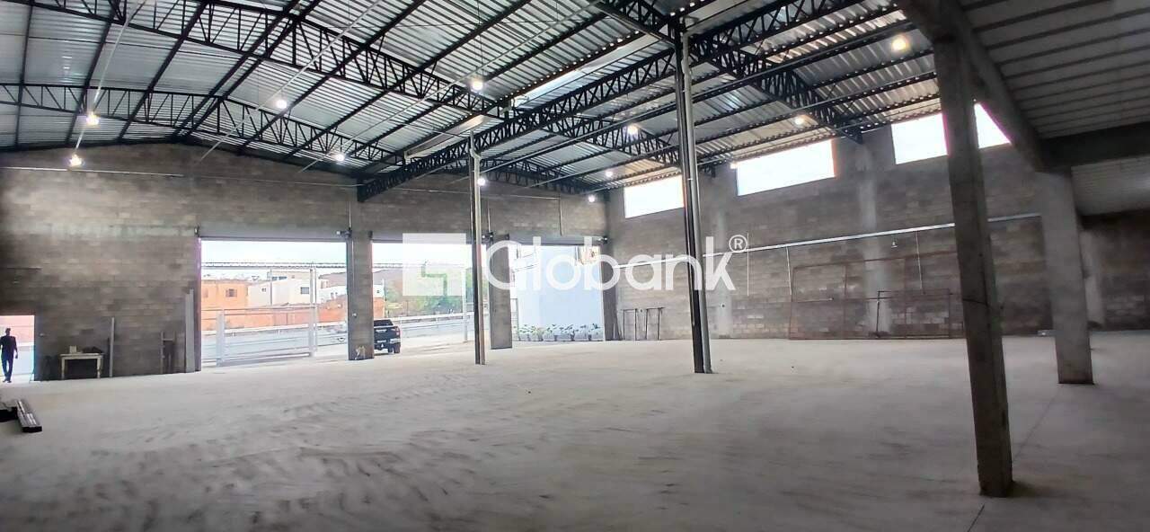 Galpão para aluguel Santa Rafaela 770m² Montes Claros MG: Interno